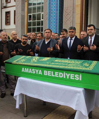 İşe giderken bisikletiyle kaza yapan adliye çalışanı hayatını kaybetti