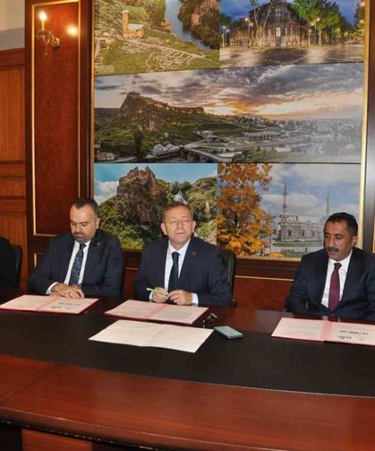 Kars'ta tarihi Mazlum Ağa Hamamı yeniden hayat bulacak