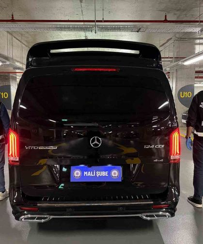 Kırmızı bültenle aranan kripto para dolandırıcılığı şüphelisinin eşi adına kayıtlı 9 araca el konuldu
