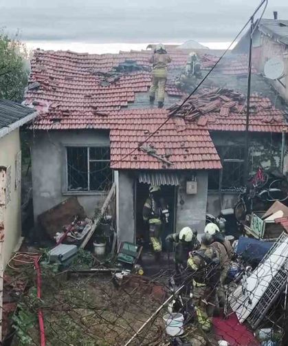 Maltepe'de gecekondu yangını: 12 yaşındaki çocuk hayatını kaybetti