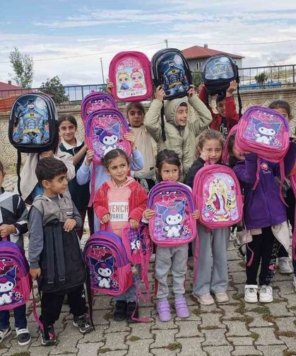 Muşlu polis memuru köy çocuklarına umut oluyor