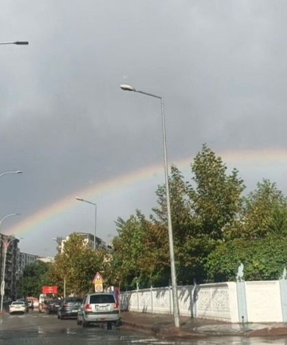 Siirt'te yağmur sonrası oluşan gökkuşağı görenleri hayran bıraktı