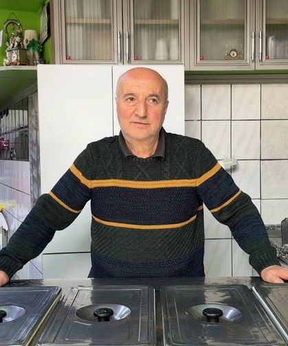 Simav'da üç nesildir tatlı ve dondurmacılık geleneği yaşatılıyor