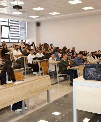 TOGÜ'de hukuk davalarında yapay zekanın rolü konuşuldu
