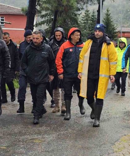 Vali Hacıbektaşoğlu: 'Son 24 saatte 150 kilogramın üzerinde yağış aldık'