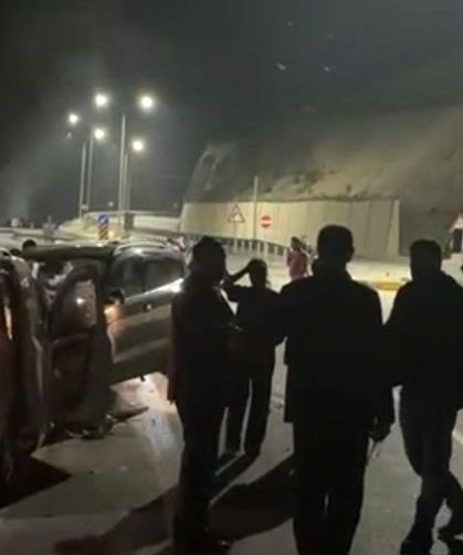 Yüksekova'da iki ayrı trafik kazasında 9 kişi yaralandı