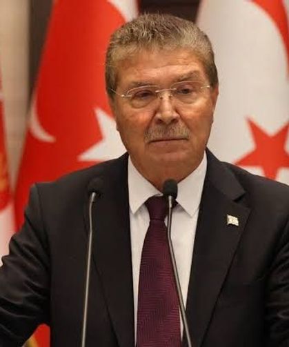 KKTC Başbakan Üstel: 'Kıbrıs Türk halkı bu topraklarda azınlık değil, egemenlik haklarına sahip eşit bir halktır'