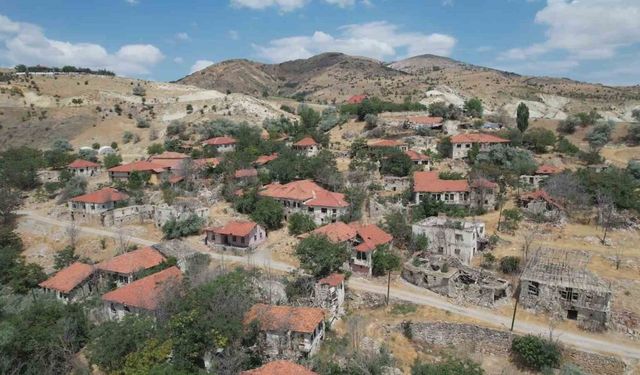 Ankara’nın yanı başında terk edilmiş ıssız bir köy: Kayı köyü