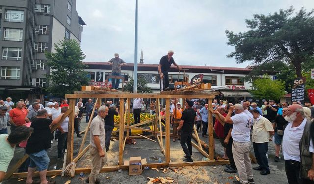 Arhavi’de geleneksel yarışmalar renkli görüntülere sahne oldu