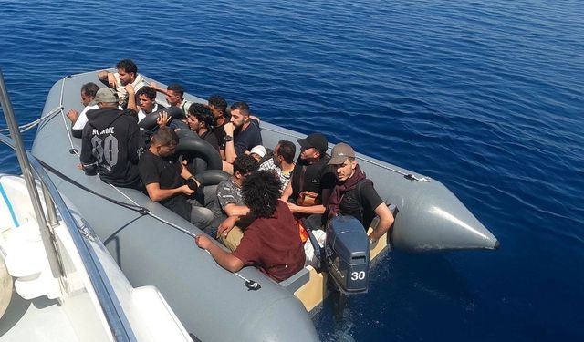 Ayvacık açıklarında 17 kaçak göçmen yakalandı