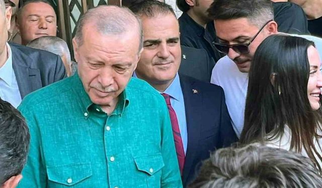 Cumhurbaşkanı Erdoğan Cuma Namazını Okluk Millet Camiinde kıldı