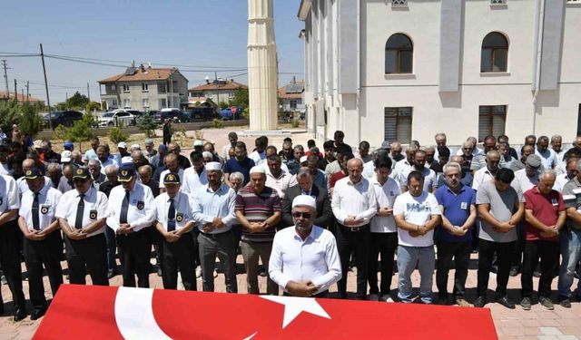 Kıbrıs gazisi askeri törenle son yolculuğuna uğurlandı