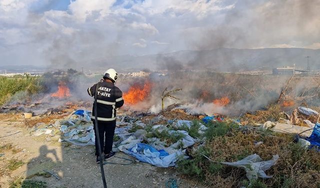 Antakya’da çöplük yangını