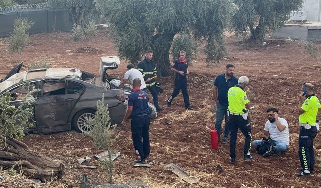 Hurdaya dönen araçtan burnu bile kanamadan çıktı