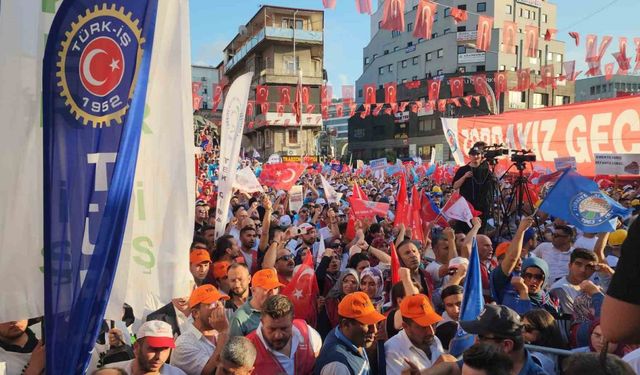 Türk-İş Zonguldak’ta "Zordayız, Geçinemiyoruz" mitingi yaptı