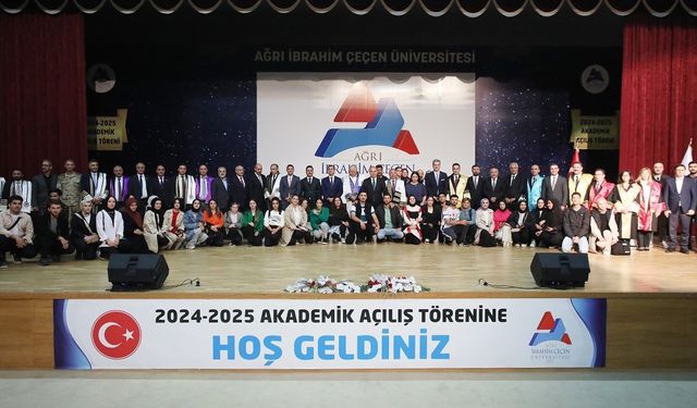 AİÇÜ’de akademik yılı açılış ve fahri doktora tevdi töreni düzenlendi