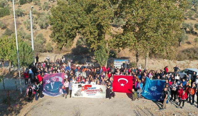 Cumhuriyet’in 101. yılında trekking etkinliğinde buluştular