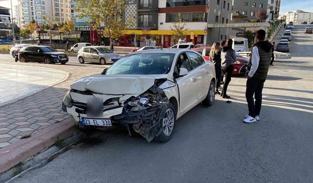 Elazığ’da trafik kazası: 2 yaralı