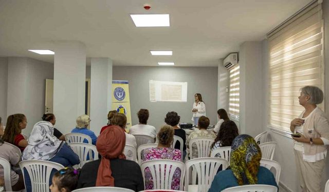 Mersin’de kadınlar ’meme kanseri’ konusunda bilgilendirildi