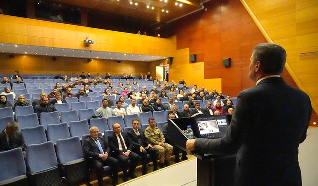 Gümüşhane'de Bağımlılıkla Mücadele Toplantısı gerçekleştirildi