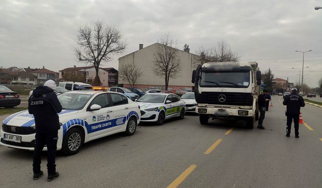 Sakarya'da ağır tonajlı araçlara denetim