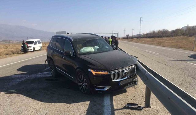 Ağrı’da trafik kazası: 3 yaralı