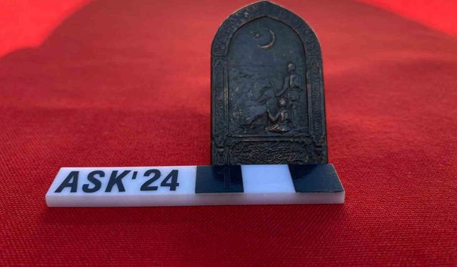 Diyarbakır’da Amida Höyük’teki kazıda “Çanakkale Savaşı” rozeti bulundu