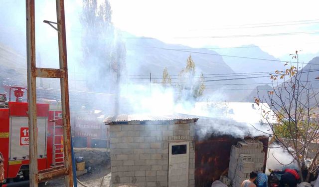 Hakkari’de tandır evi yangını