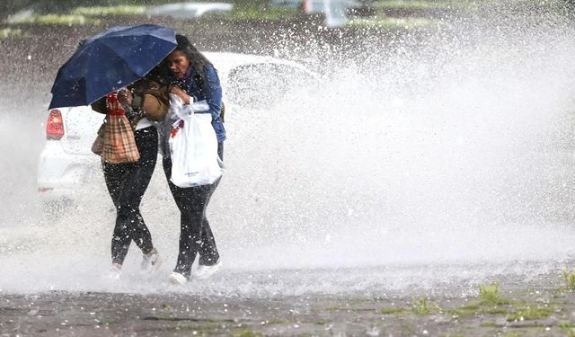 Mersin Valiliği’nden Fırtına Uyarısı