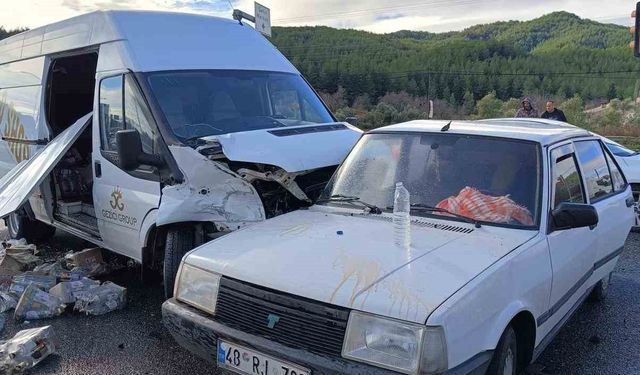 Muğla’da zincirleme trafik kazası: 5 yaralı