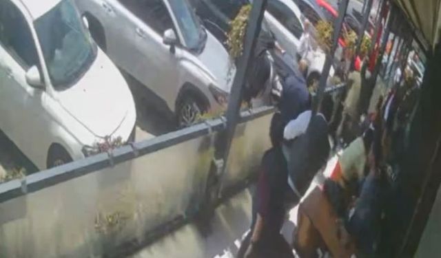 Beylikdüzü restaurantta yaşanan panik anları güvenlik kamerasına yansıdı