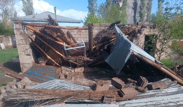 Iğdır’da sağanak yağış yıkıma neden oldu