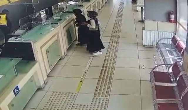 Siverek’te 2 kadın, yerde bulduğu bin 250 doları sahibine ulaştırdı