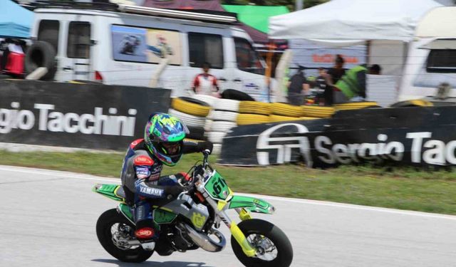 Süpermotoda yılın ilk mücadelesi başladı