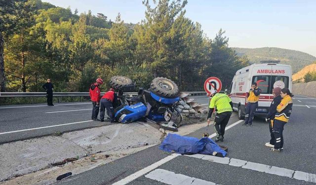 Traktör devrildi, sürücü hayatını kaybetti