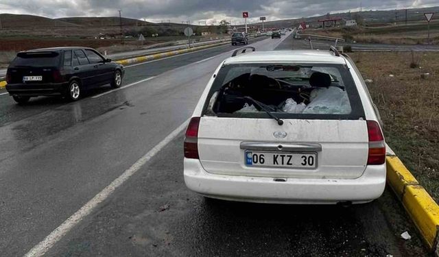 Yağış zincirleme kazaya yol açtı: 3 yaralı