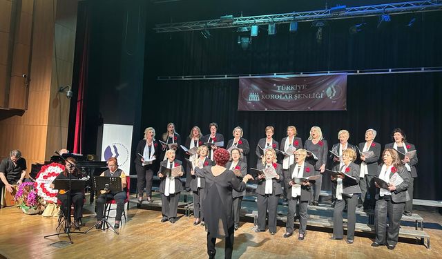 Sevda-Cenap ve Müzik Vakfı Koroları Türkiye Korolar Şenliği'nde