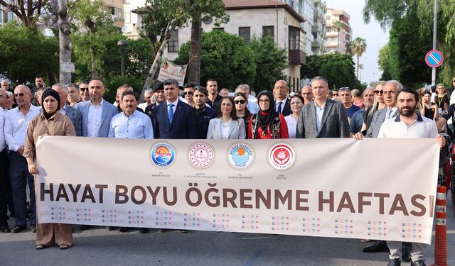 Mersin'de  'Hayat Boyu Öğrenme Haftası Festivali' renkli görüntülerle başladı