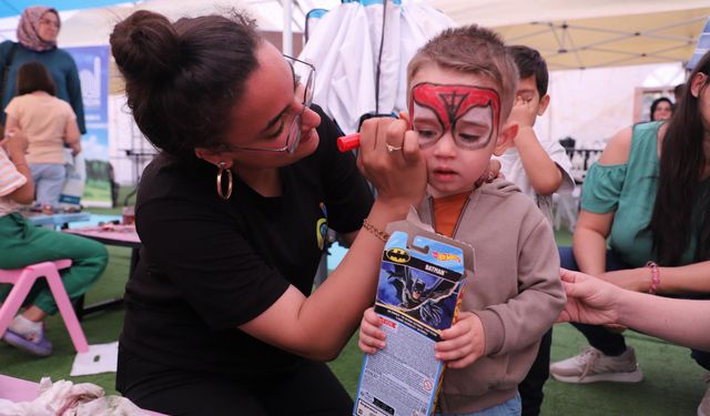 Kitap Fuarında minikler unutulmadı