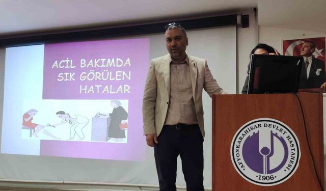 Afyonkarahisar Devlet Hastanesi’nde hekimlere tıbbi malpraktis eğitimi verildi