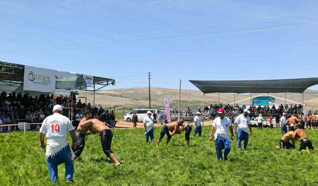Afyonkarahisar’da başpehlivan Feyzullah Aktürk oldu