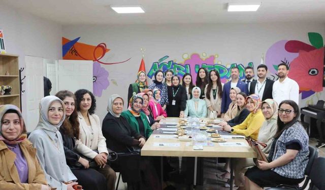 Ağrı’da bağımlılıkla mücadele toplantısı düzenlendi