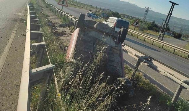 Alkollü sürücünün kullandığı otomobil takla attı: 4 yaralı