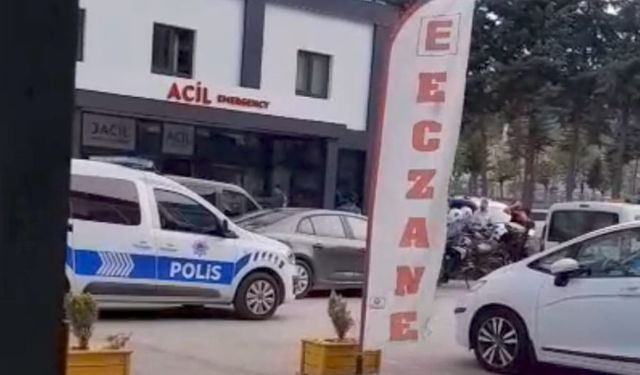 Amasya’da özel hastanede korku dolu anlar: Boğazına bıçak dayadı
