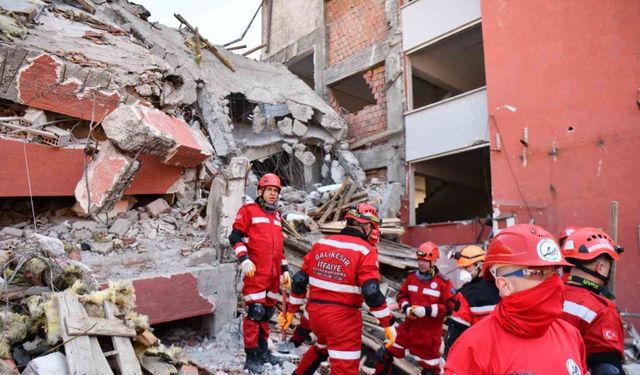 Balıkesir İtfaiyesi doğal afetlere karşı teyakkuzda