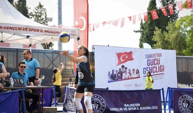 Balıkesirli gençler ’Gençlik Haftasında’ spora doydu