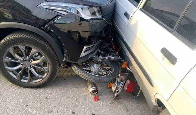 Cipin çarptığı motosikletin sürücüsü canını son anda kurtardı