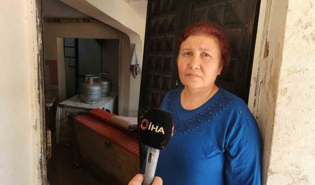 Depremden kaçarak sığındıkları yeni yuvalarında sel afetini yaşadılar