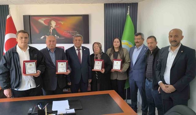 Dünya Çiftçiler Günü’nde genç ve yaşlı çiftçiler ödül aldı