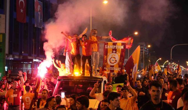 Edirne’de Galatasaray’ın şampiyonluğu coşkuyla kutlandı